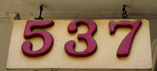 537